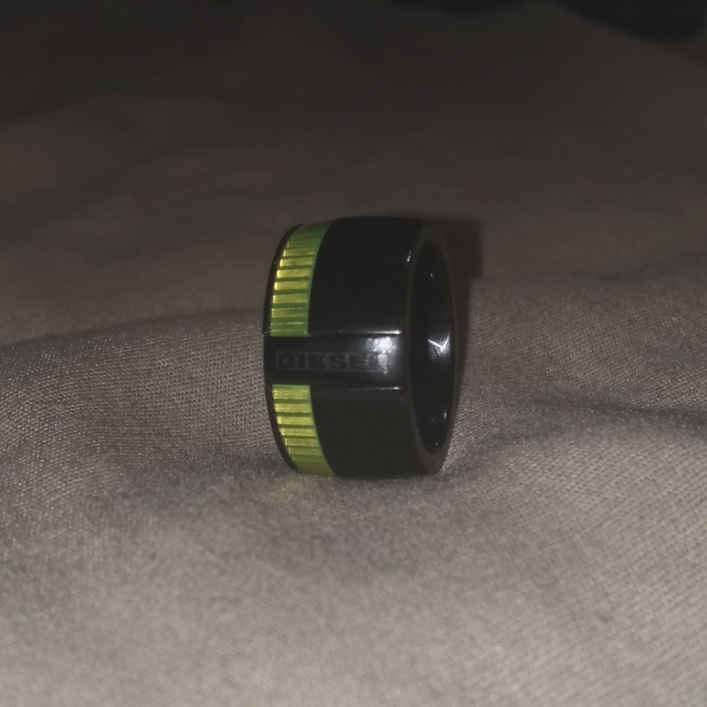 Bnwot diesel ring sz 8 - Picture 5 of 5